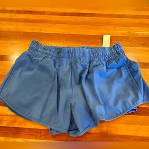 Aerie Offline Low Rise Shorts - Size Small - New with Tags